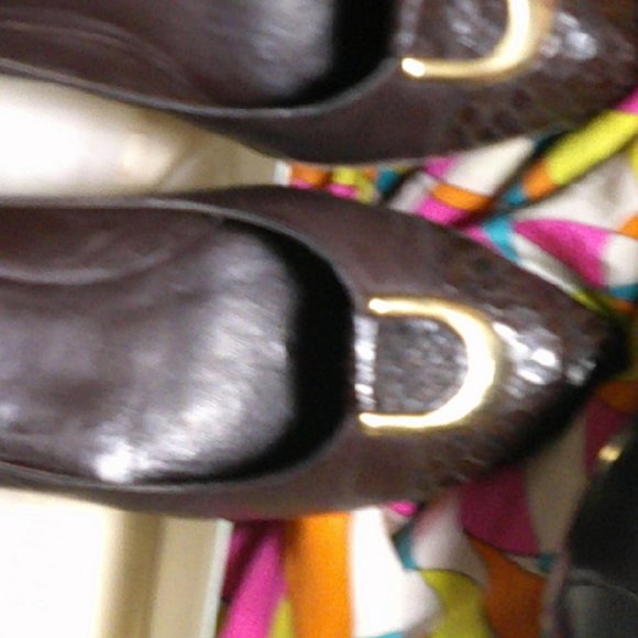 dark BROWN LOAFERS WITH AN ACCENT IN GOLD - Picture 2 of 3